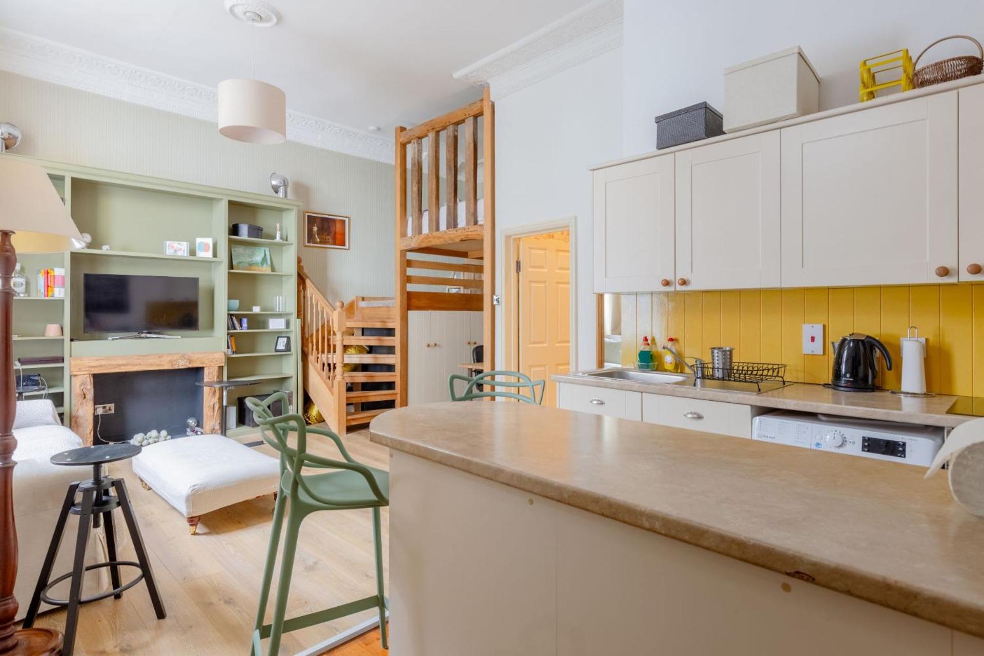 Charming Mezzanine Heart Of Paddington * Londres
